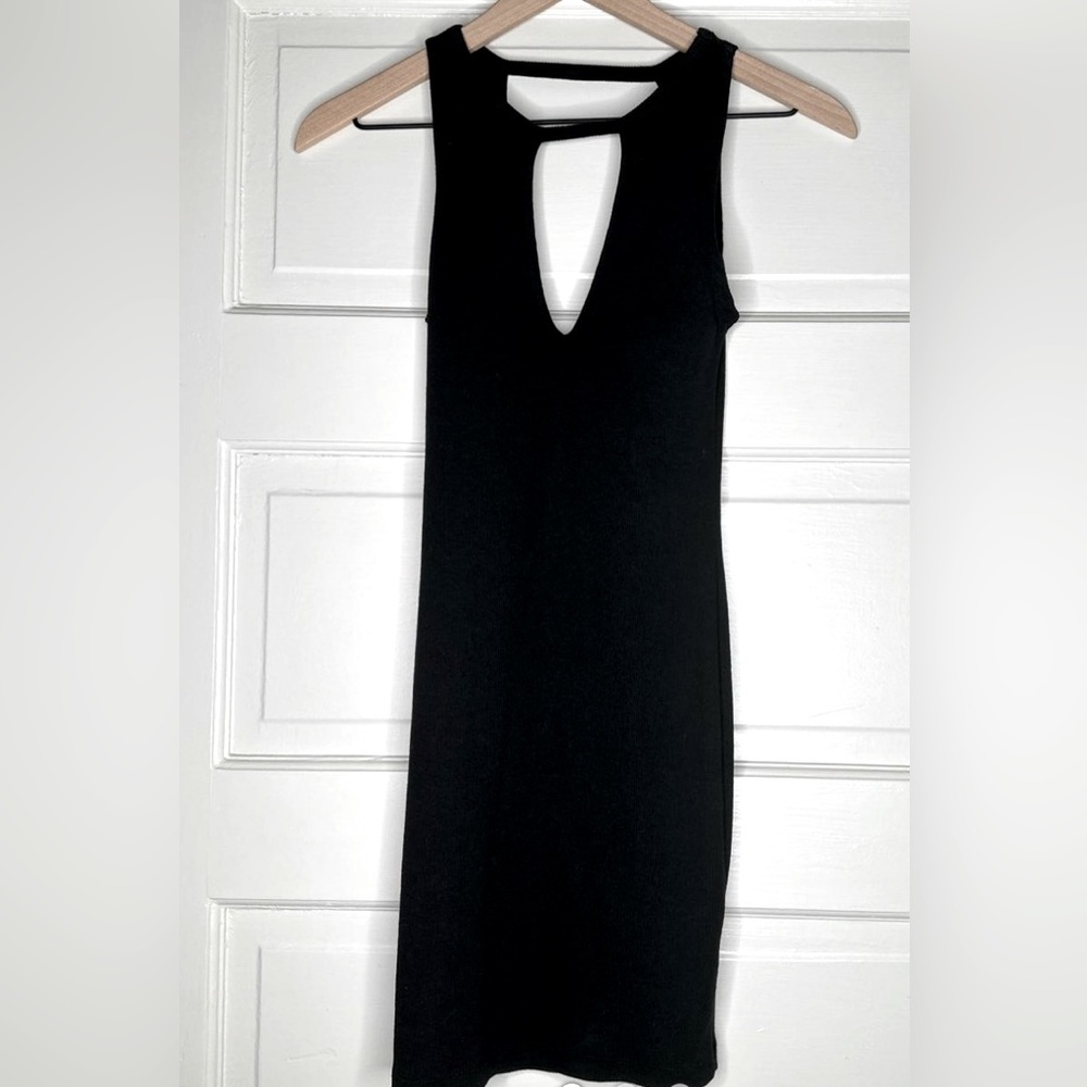 Kendall & Kylie v neck black mini dress. Size x-small